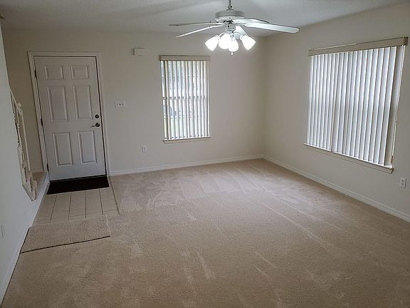 Living Room facing South