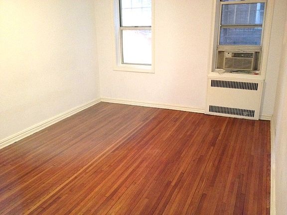4th image of 11114 76th Ave #1