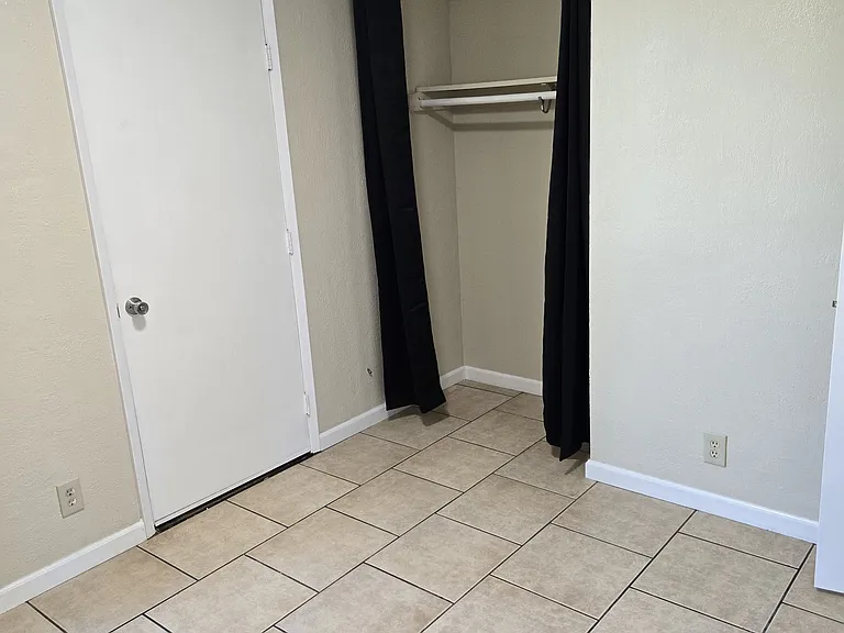 326 Ponderosa Dr — Photo 4