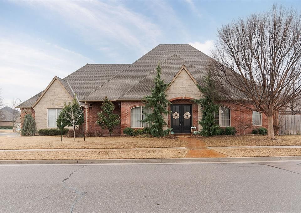 1st image of 3101 White Cedar Dr