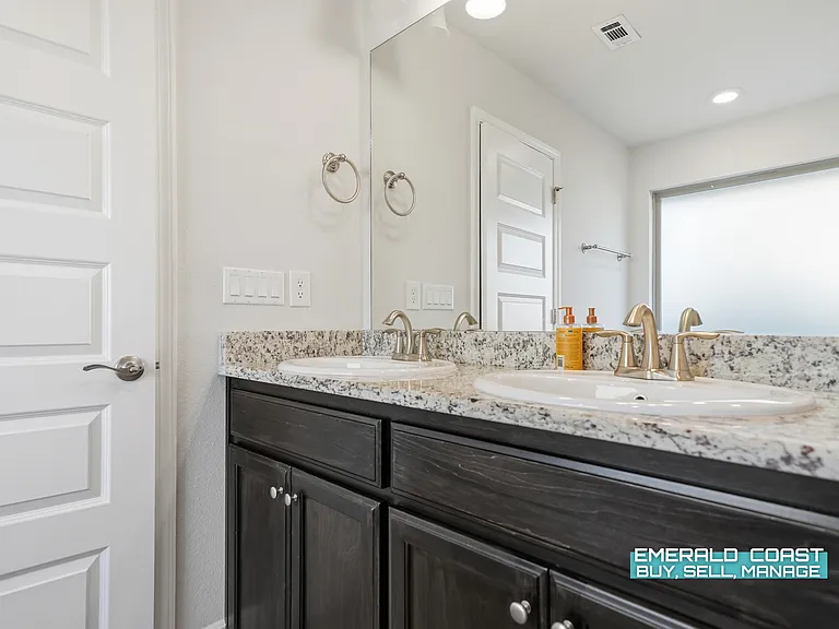 217 Baycliff Dr — Photo 15