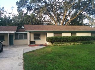 1502 Oakdale St, Plant City, FL 33563