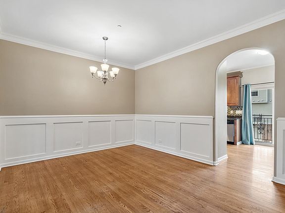 5th image of 1509 Lakeridge Ct #35