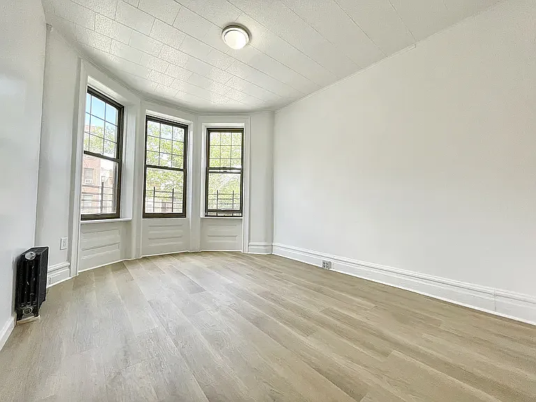 578 Ovington Ave #2 — Photo 7