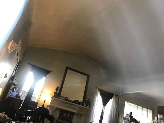 5th image of 7258 Willoughby Ave