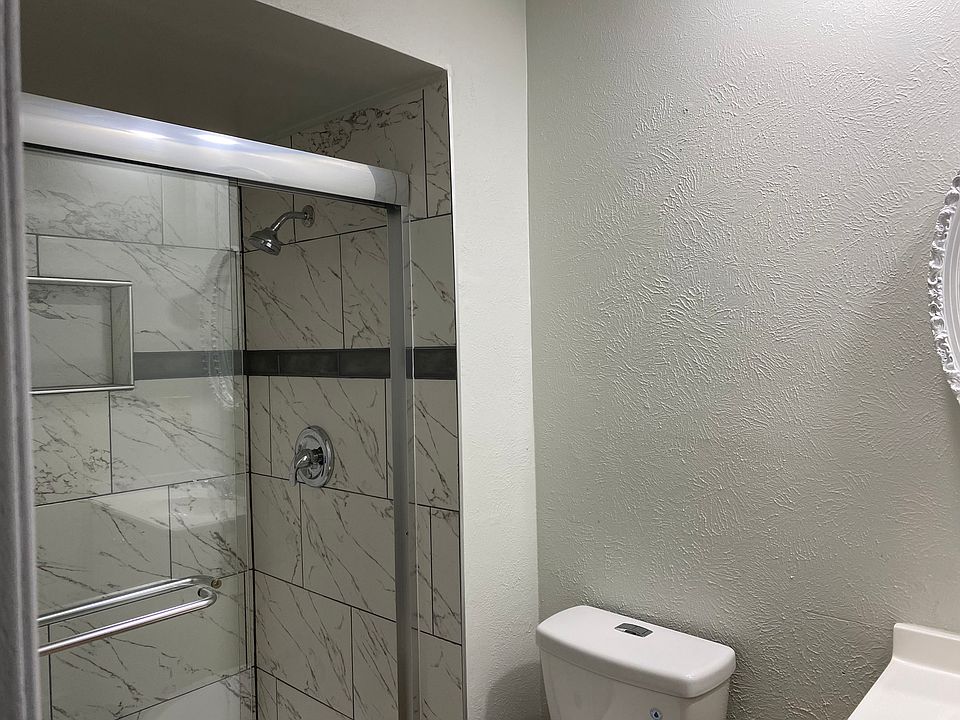 2nd image of 632 Capricorn St