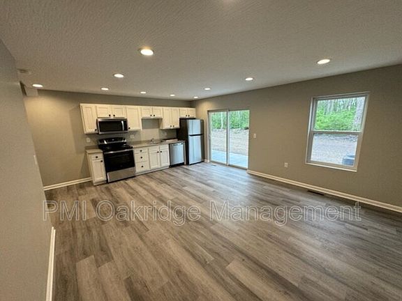 5th image of 229 Bruns Dr