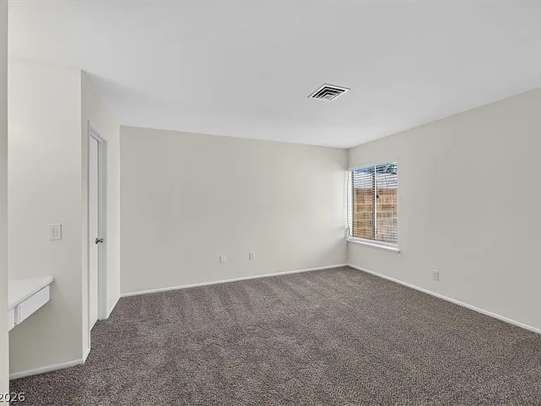 6834 Grandola Dr — Photo 20