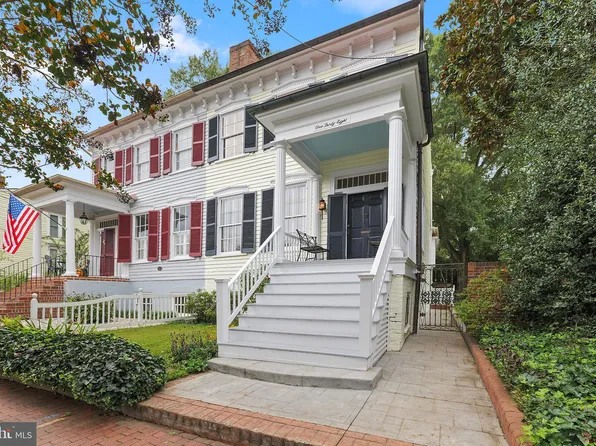 138 Caroline St, Fredericksburg, VA 22401