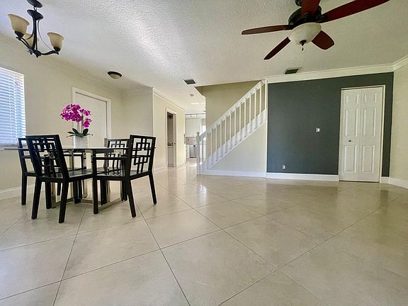 5th image of 1146 SW 44th Way #1146