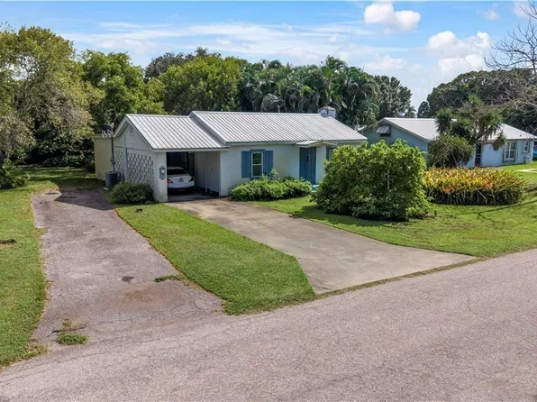 426 W Crescent Dr, Clewiston, FL 33440