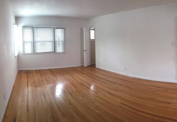 2nd image of 11516 Washington Pl #D