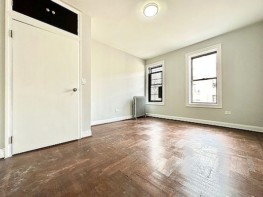 3rd image of 51 Bennett Ave APT A51