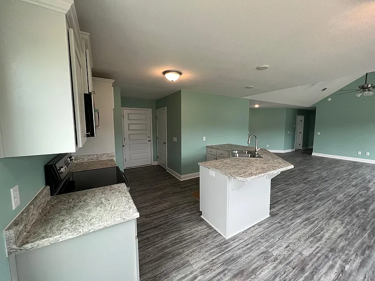 7031 White Pine Ave — Photo 16
