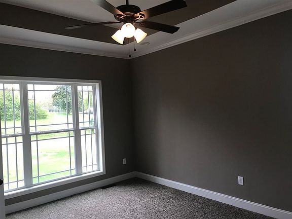 4th image of 503 Katerina Dr