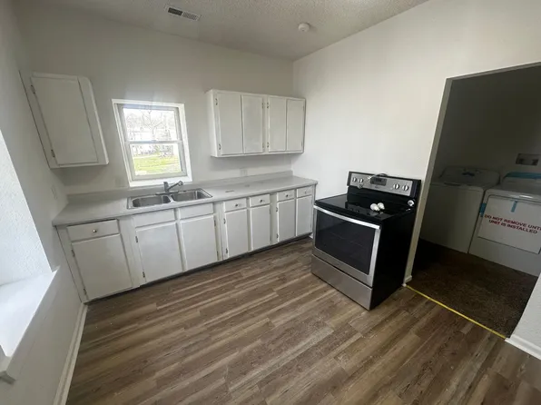 1501 Faraon St, Saint Joseph, MO 64501