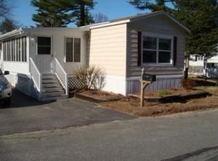 5 Emery St #A, Merrimac, MA 01860