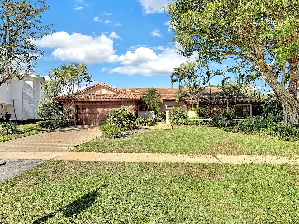 1st image of 16900 River Birch Circle