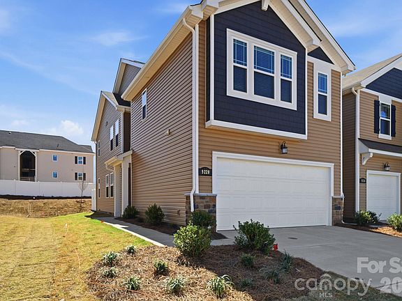 3rd image of 7025 Cerris Dr
