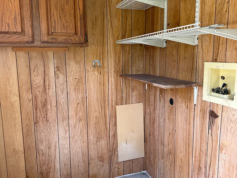 Laundry hook ups off the kitchen