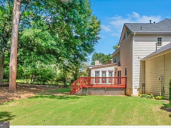 4th image of 1607 Ellington Rd SE