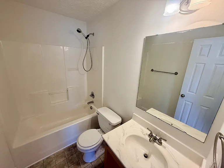 3019 Burton Dr — Photo 12