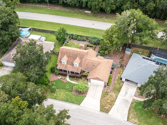 4th image of 11617 NW 13th Ln