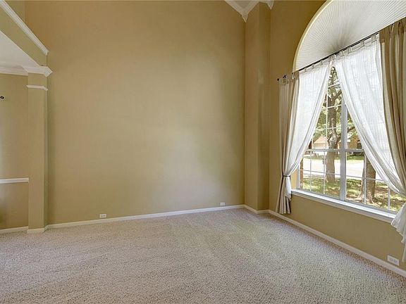 5th image of 16808 Willow Oak Ln