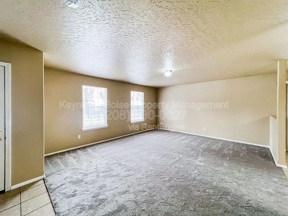 Building Photo - 6523 S Covewood Way