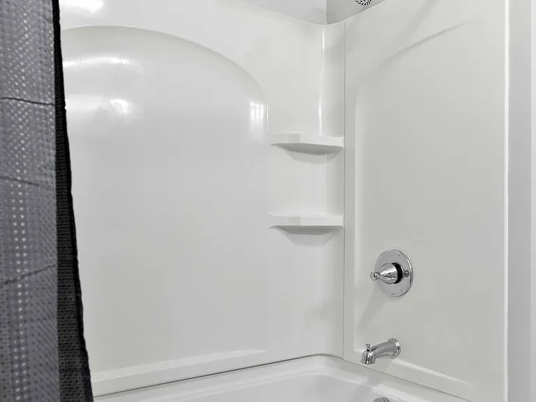 437 Woodsdale Rd — Photo 12