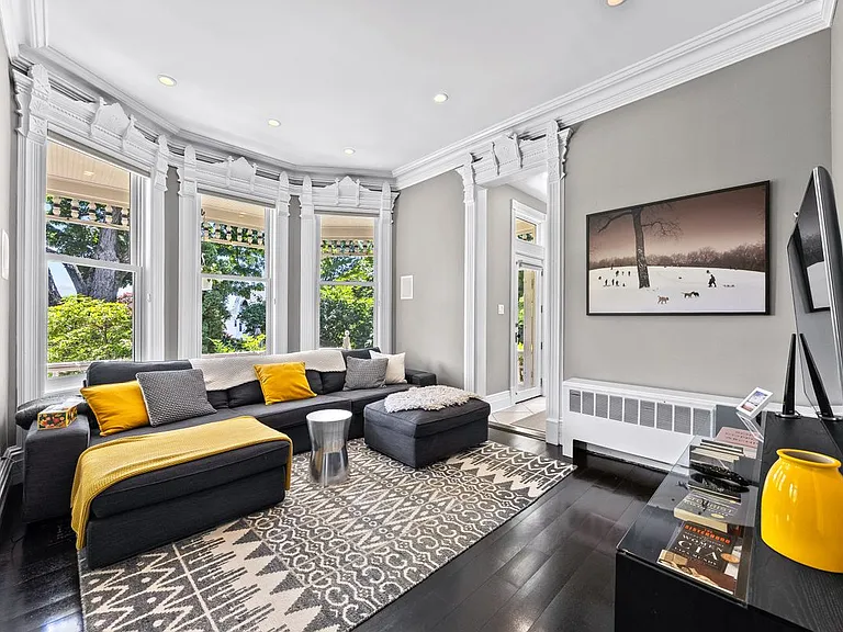 19 Howe Pl — Photo 11