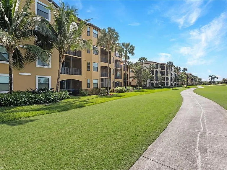 17961 Bonita National Blvd #514 — Photo 24