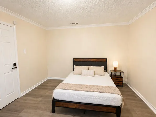 (undisclosed Address), Desoto, TX 75115