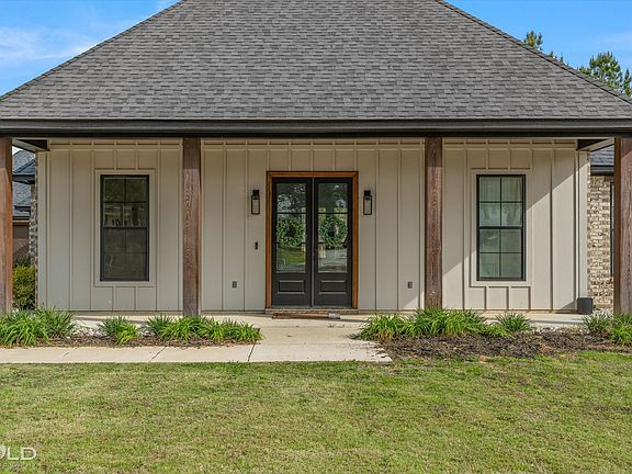 3rd image of 114 Faith Plantation Dr
