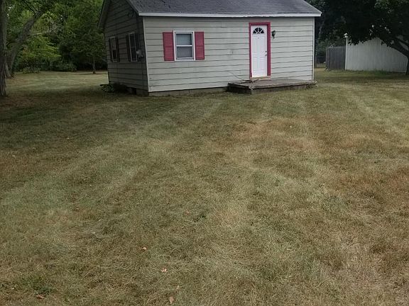 2nd image of 6501 Paris Ave SE