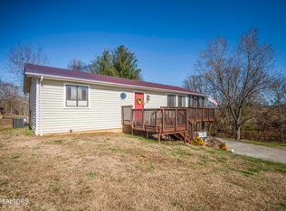 3086 Boyds Creek Hwy, Sevierville, TN 37876