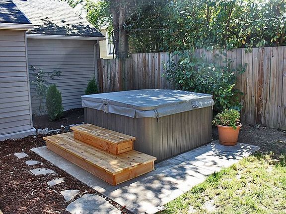 hottub