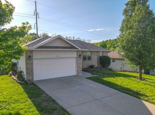 4425 N Katrina Ave, Springfield, MO 65803