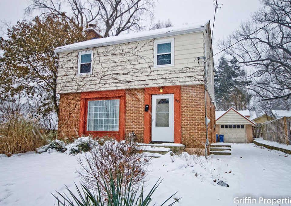 1st image of 1342 Orville St SE