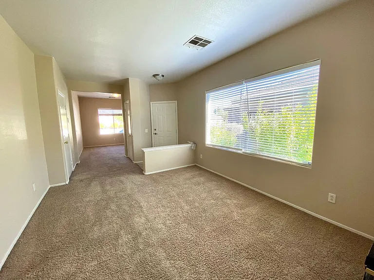 10975 Pumpkin Ridge Ave — Photo 21