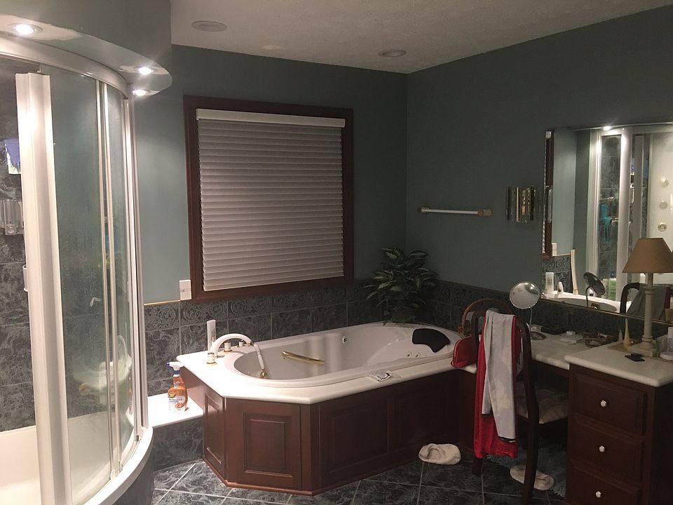 Master Bath 