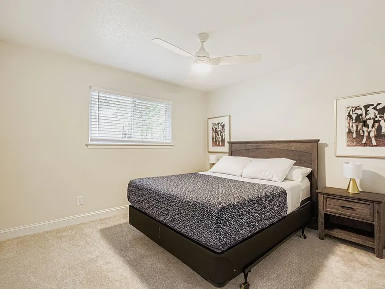 1107 Georgetown St — Photo 10