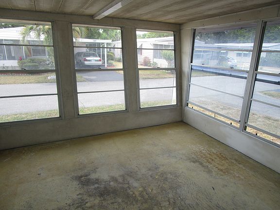 4th image of 142 Camellia Dr