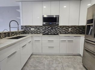331 Cypress Way W #0, West Palm Beach, FL 33406