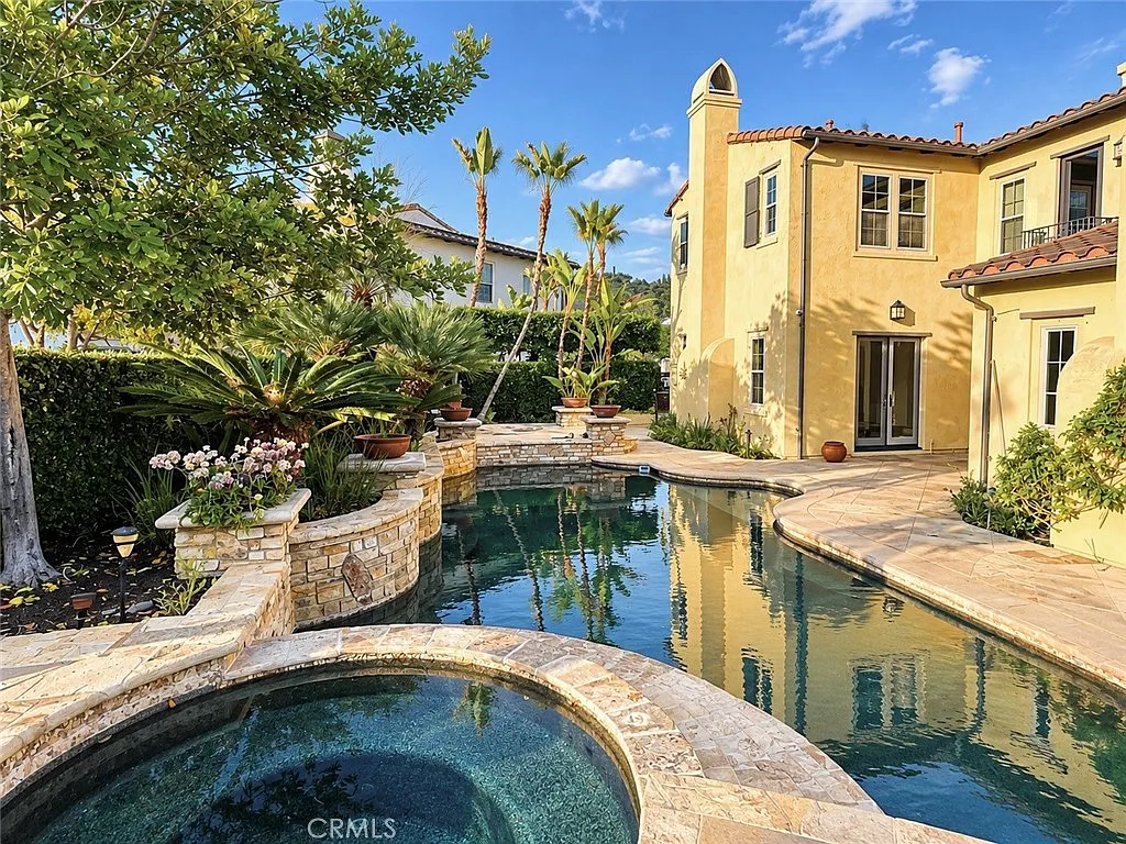 5 bed, 5.5 bath, 4002 sqft, $12,000 — Photo 4