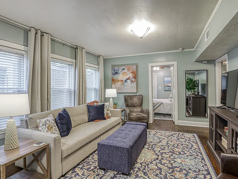 3402 Gillham Rd #1S — Photo 11
