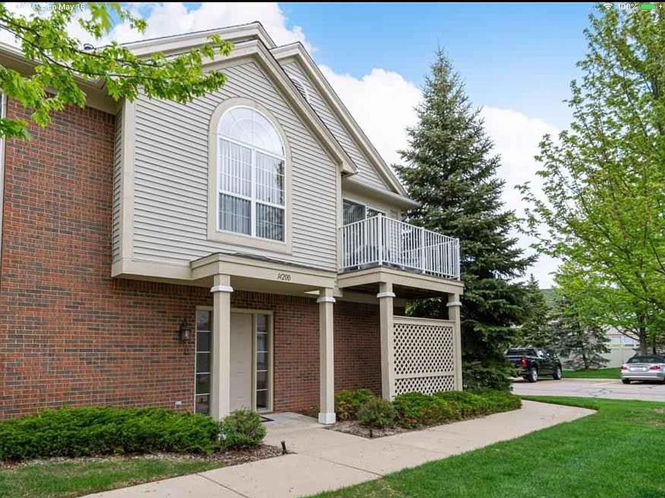 1st image of 14200 Chesapeake Cir