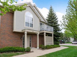 14200 Chesapeake Cir, Commerce Township, MI