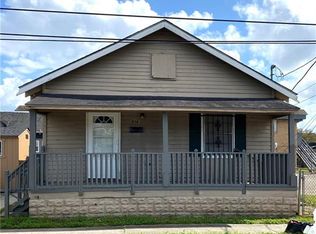 314 8th St, Gretna, LA 70053