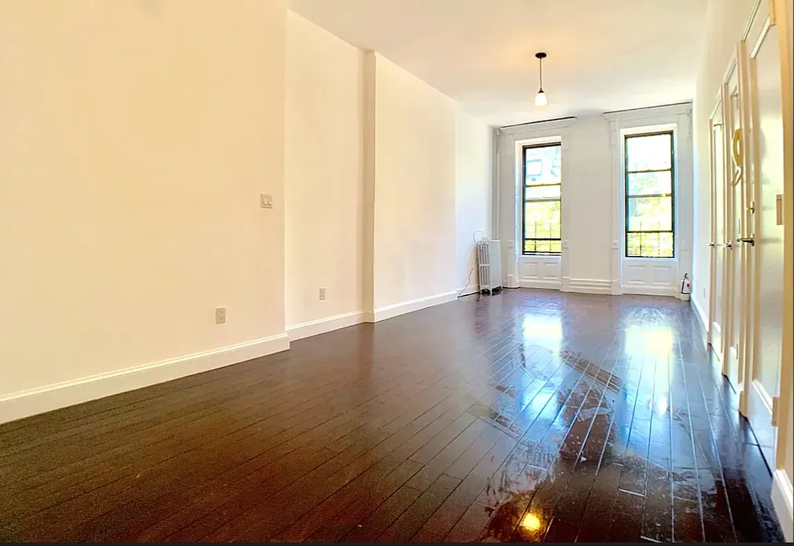 19 West 122nd Street — Photo 2